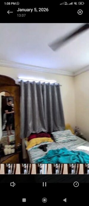 Bedroom in 2 BHK Apartment at Goregaon West – for Rent