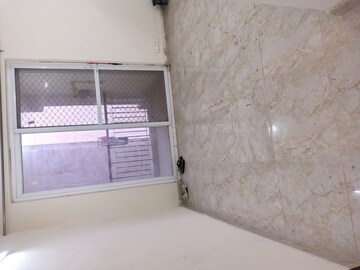 Room in 3 BHK Apartment at Amrapali Leisure Park, Amrapali Leisure Valley – for Rent