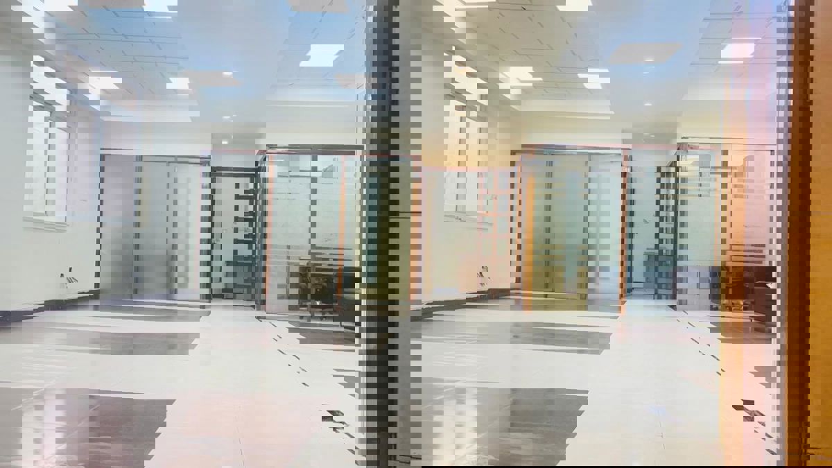 Office Space For Rent in Sector 63