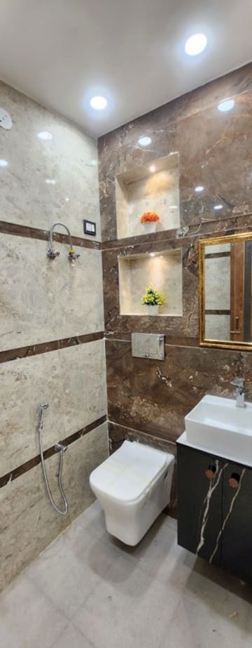 Furnished Amenities in 2 BHK Builder Floor at Nawada – for Sale