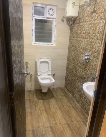 Bathroom in 2.5 BHK Apartment at Natasha Penta, Infantry Road – for Sale