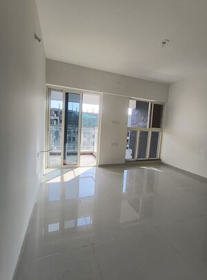 Room in 1 BHK Apartment at Paranjape Trident Towers, Wakad – for Rent