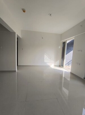 Room in 1 BHK Apartment at Paranjape Trident Towers, Wakad – for Rent