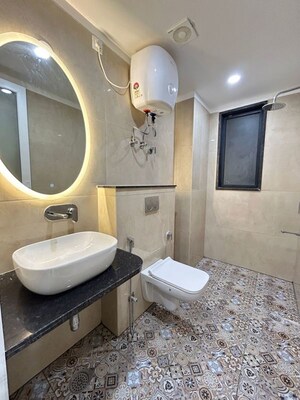 Bathroom in 1 BHK Builder Floor at Huda Market, Sector 31 – for Rent
