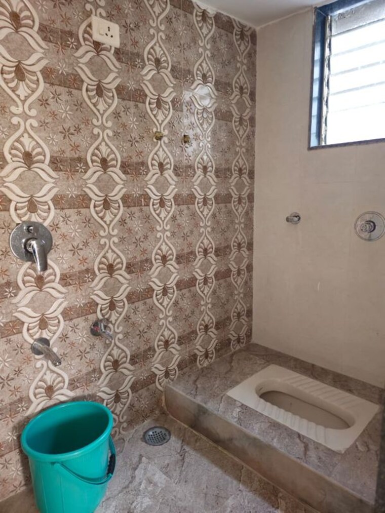Bathroom, dadar west 2 Bedroom 1150 Sq.Ft. Apartment In Dadar West Mumbai 9740463