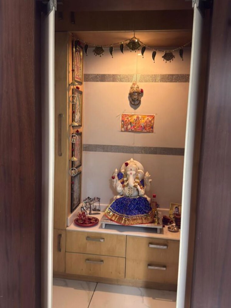 Other, mantri-greens 3.5 Bedroom 2500 Sq.Ft. Apartment In Seshadripuram Bangalore 9606043