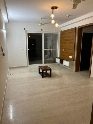 2 BHK Apartment For Rent in Prestige Misty Waters, Hebbal