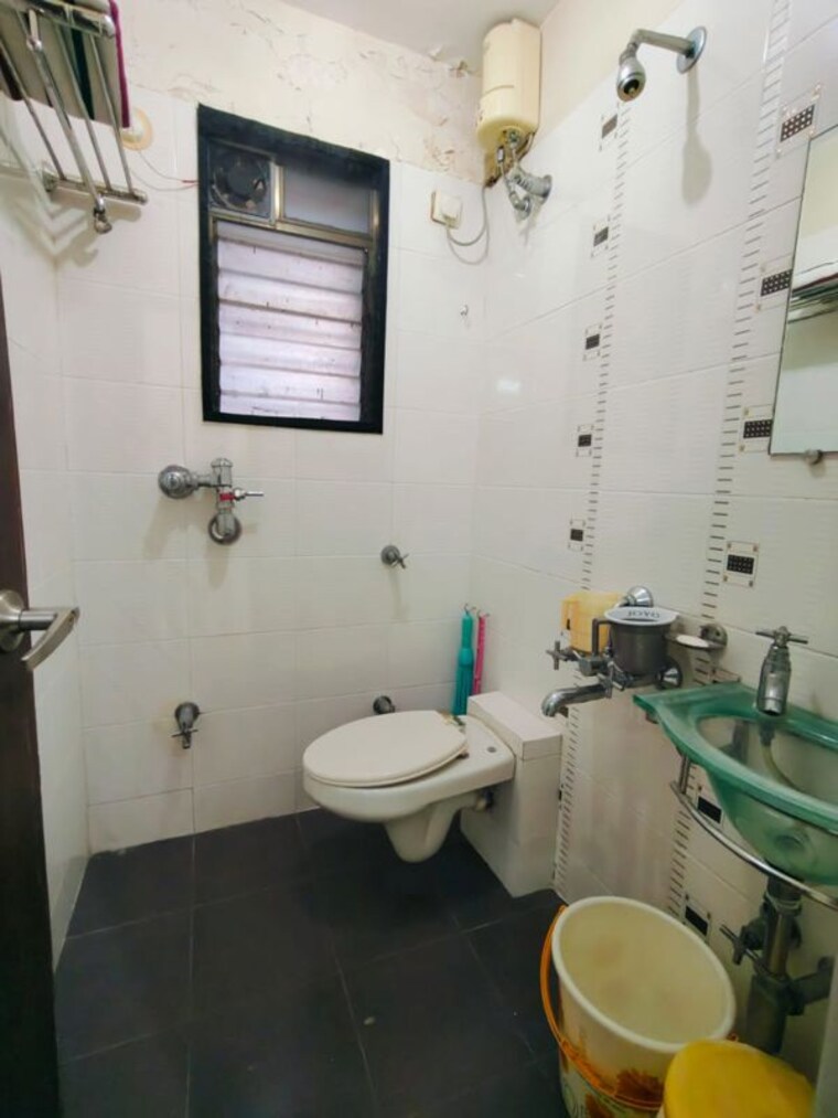 Bathroom, manshanti-chs 2 Bedroom 625 Sq.Ft. Apartment In Borivali West Mumbai 9740607