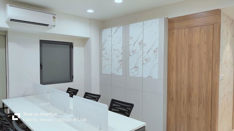 Team Area, shivam-trade-center Commercial Office Space 830 Sq.Ft. In Ambli Ahmedabad 9740525