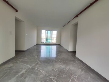 Room in 4 BHK Apartment at Raj Tattva, Kapur Bawdi – for Sale