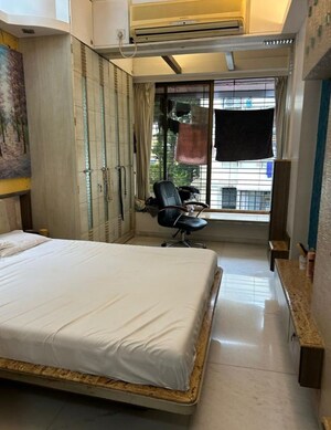 Bedroom in 2 BHK Apartment at Dadar East – for Rent