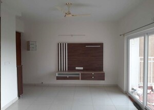 Room in 2 BHK Apartment at Prestige Gulmohar, Horamavu – for Rent