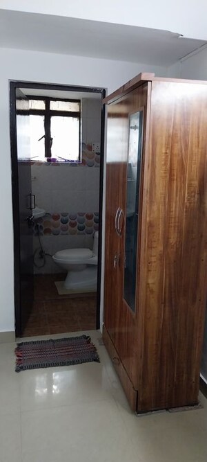 Bathroom in 1 RK Builder Floor at Saurabh Niwas, Sector 40 – for Rent