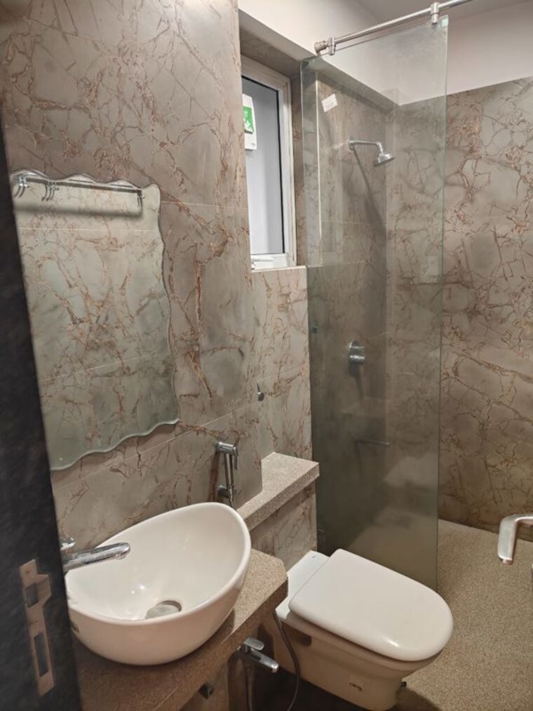 Bathroom, thapar-suburbia 2 Bedroom 884 Sq.Ft. Apartment In Chembur Mumbai 9740714