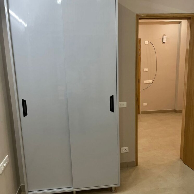 Room, rwa-residential-society 1 Bedroom 60 Sq.Yd. Builder Floor In Mohyal Colony Gurgaon 9740897