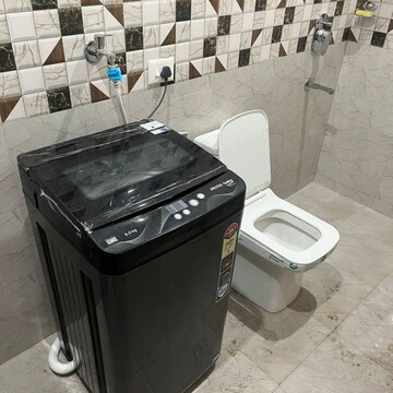 Team Area in 1 BHK Builder Floor at RWA Residential Society, Mohyal Colony – for Rent