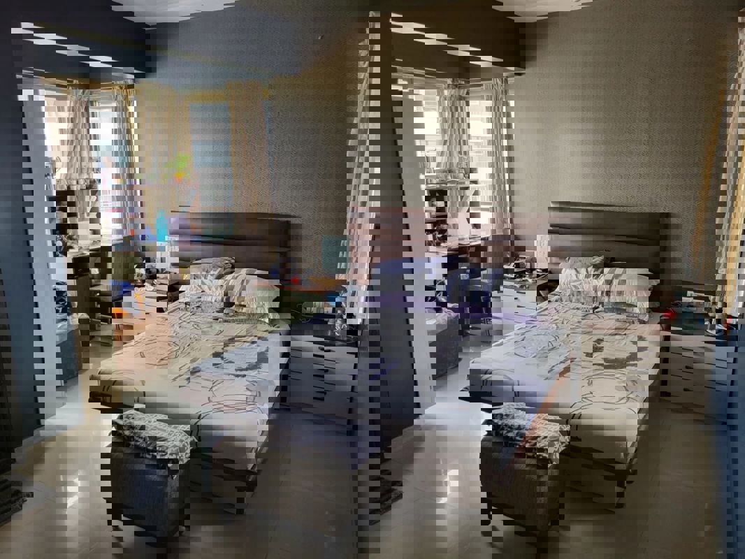 3 BHK + Pooja Room Apartment For Rent in Bandra West