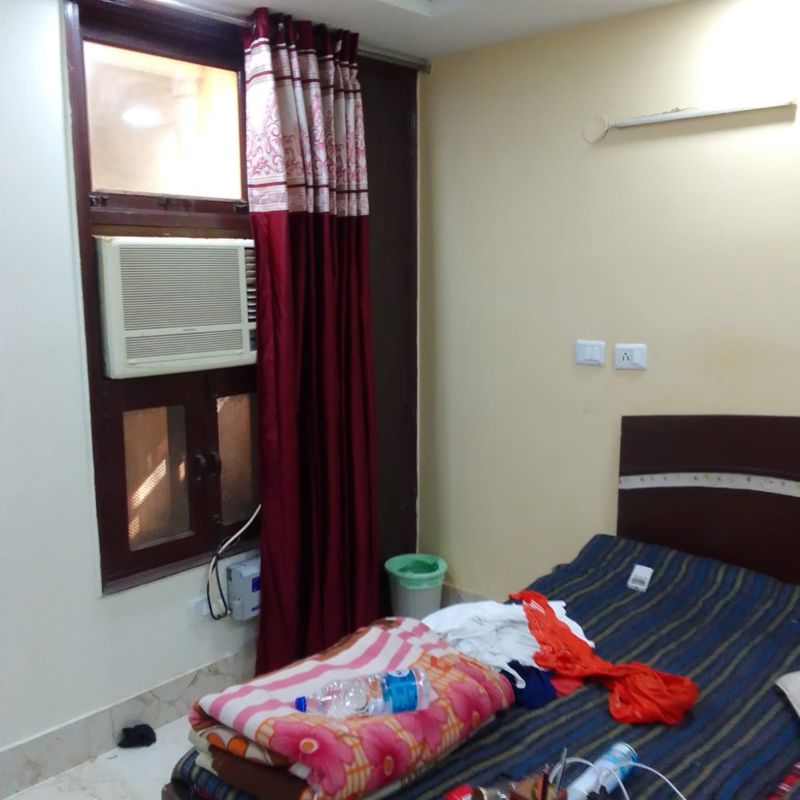 1 BHK + Extra Room Builder Floor For Rent in RWA Residential Society