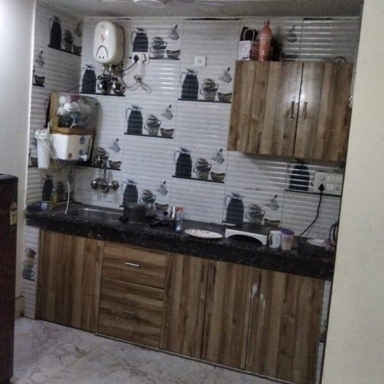 Floor Plan, rwa-residential-society 1 Bedroom 100 Sq.Ft. Builder Floor In Mohyal Colony Gurgaon 9741076