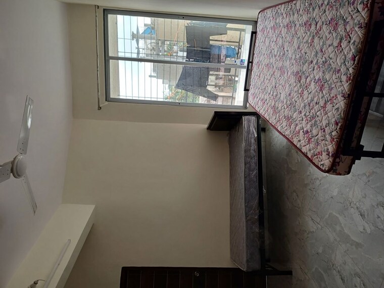 Room, mahape Pg For Girls In Mahape 9741156