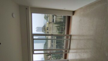 Room in 1 BHK Apartment at Indiabulls One Indiabulls, Pokhran Road No Two – for Rent