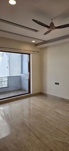 4 BHK + Pooja Room,Servant Room,Study Room,Extra Room Builder Floor For Sale in Faridabad Central