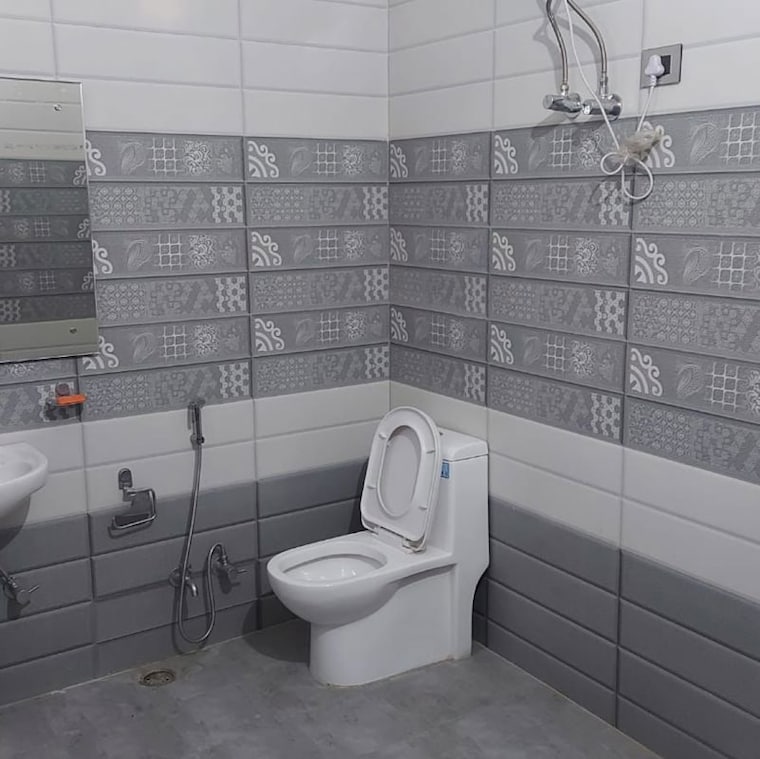 Bathroom, gomti nagar Pg For Girls In Gomti Nagar 9741430