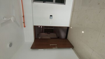 Furnished Amenities in 1 BHK Apartment at Kalpataru Immensa D, Kolshet Road – for Rent