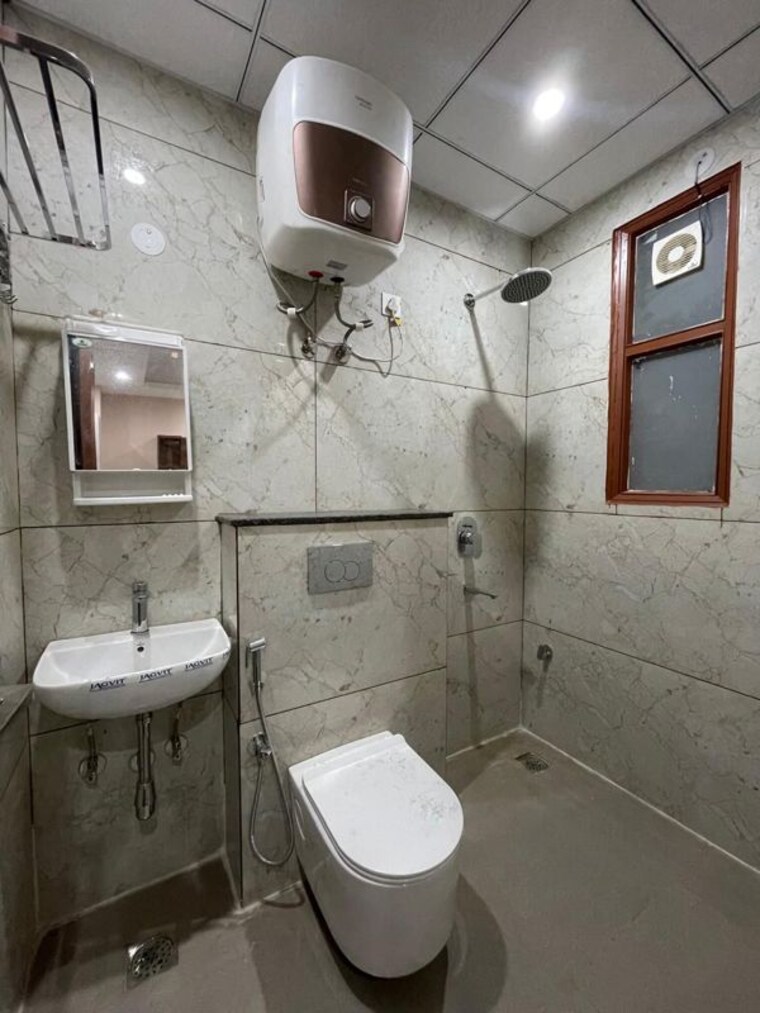 Bathroom, ews-flats 1 Bedroom 750 Sq.Ft. Builder Floor In Sector 47 Gurgaon 9741466