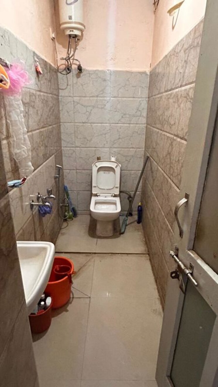 Bathroom, ews-flats 1 Bedroom 750 Sq.Ft. Builder Floor In Sector 47 Gurgaon 9741466