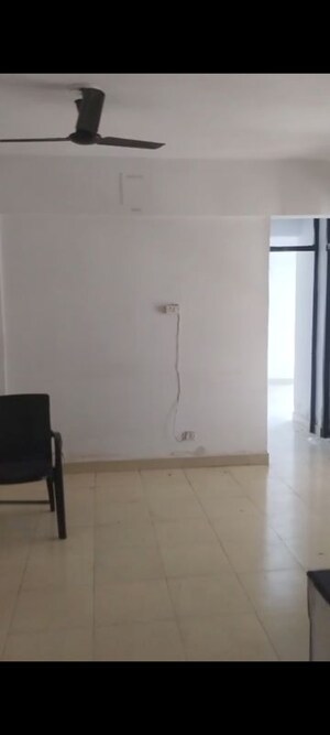 Room in 3 BHK Apartment at Auric City Homes, Sector 82 – for Rent