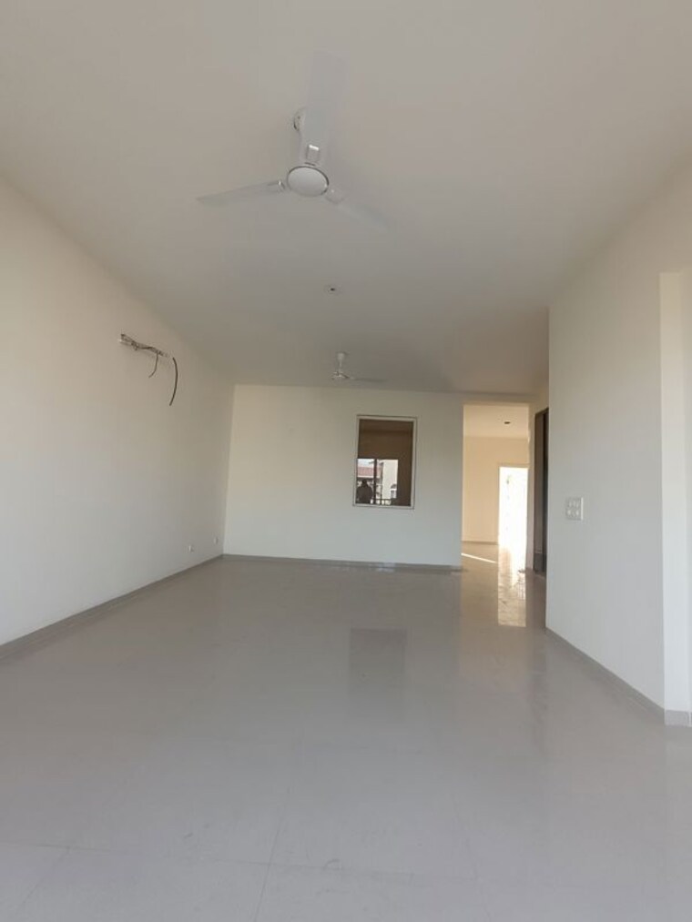 Room, emaar-mgf-emerald-hills 4 Bedroom 350 Sq.Yd. Apartment In Sector 65 Gurgaon 9735031