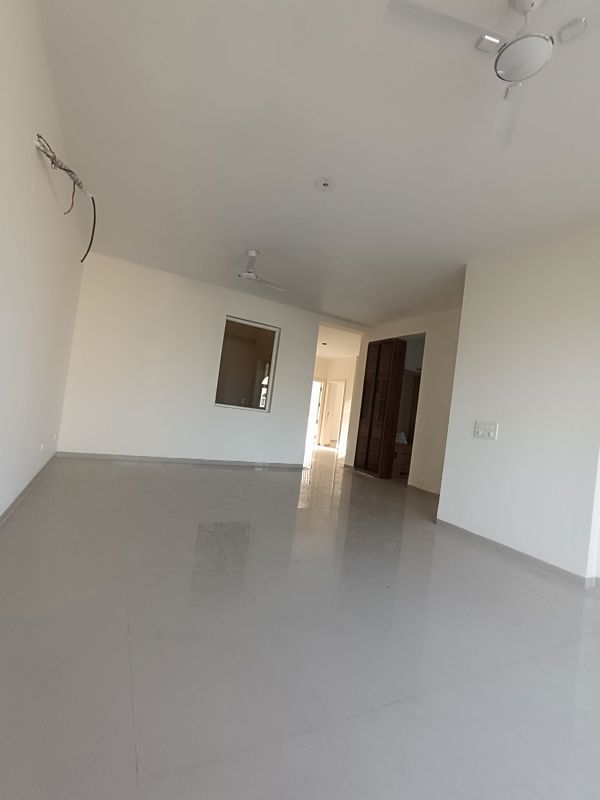4 BHK + Pooja Room Apartment For Rent in Emaar MGF Emerald Hills