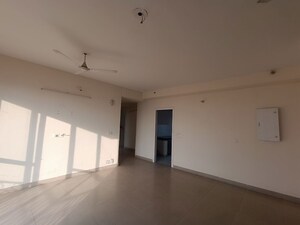 Room in 3.5 BHK Apartment at BPTP Park Prime, Sector 66 – for Rent