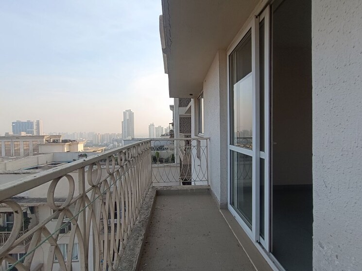 Balcony, bptp-park-prime 3.5 Bedroom 2100 Sq.Ft. Apartment In Sector 66 Gurgaon 9741436