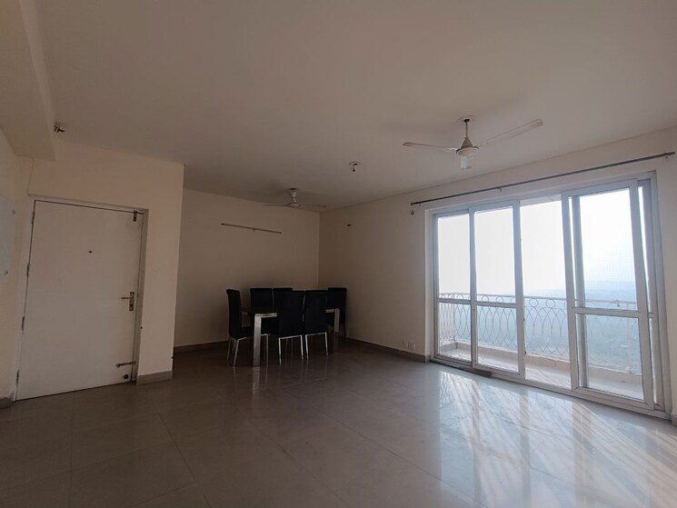 Room, bptp-park-prime 3.5 Bedroom 2100 Sq.Ft. Apartment In Sector 66 Gurgaon 9741436
