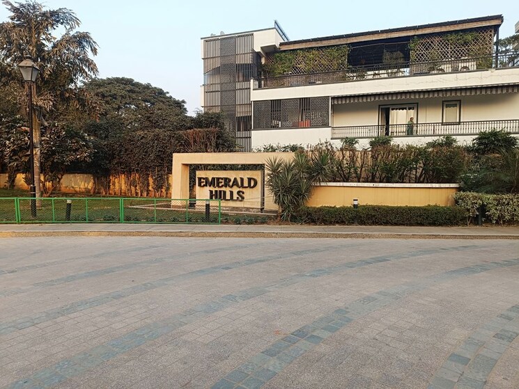 Exterior View, emaar-mgf-emerald-hills 3 Bedroom 267 Sq.Yd. Apartment In Sector 65 Gurgaon 9736844