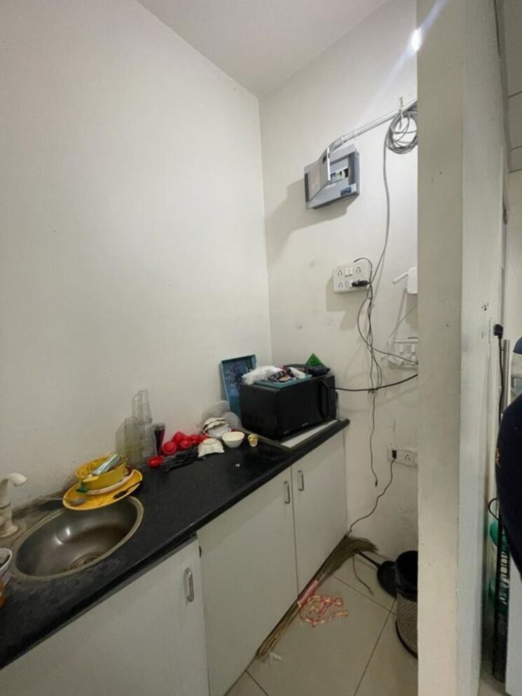 Kitchen, goyal-palladium Commercial Office Space 873 Sq.Ft. In Makarba Ahmedabad 9741552