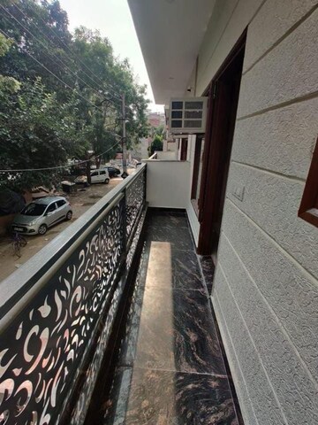 Balcony in 1 BHK Builder Floor at Sector 47 – for Rent