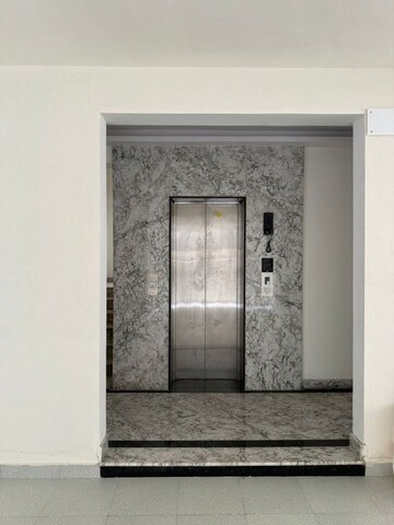 Room in 3 BHK Builder Floor at Indiranagar – for Rent