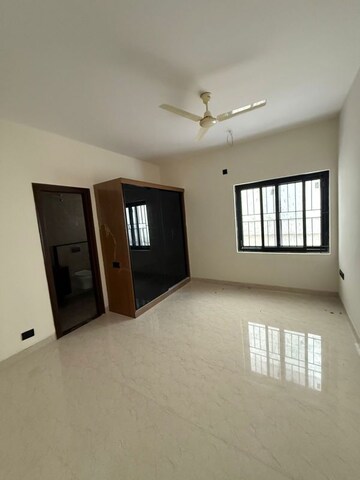 Room in 3 BHK Builder Floor at Indiranagar – for Rent
