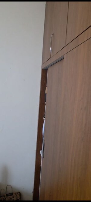 Furnished Amenities in 3 BHK Apartment at Omaxe City, Omaxe City – for Rent