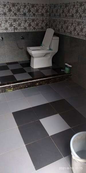 Bathroom in  Pg at Vineet Khand – for Rent