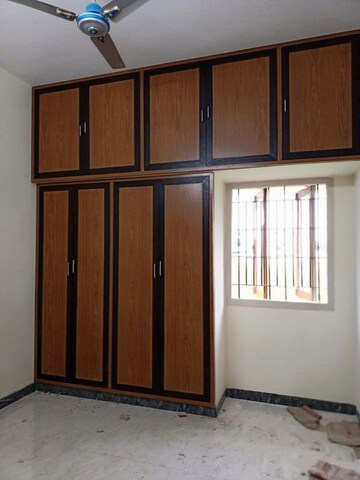 Room in  Pg at Vineet Khand – for Rent