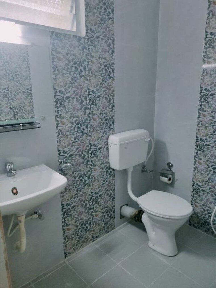 Bathroom, viram khand Pg For Girls In Viram Khand 9741896