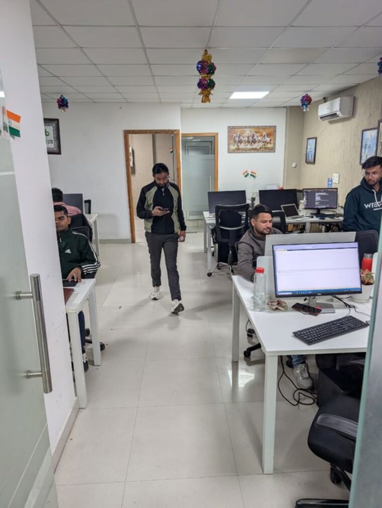 Team Area, sector 63 Commercial Office Space in IT/SEZ 1500 Sq.Ft. In Sector 63 Noida 9741911