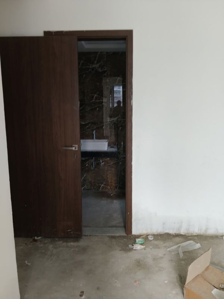 Room, one-oak-natura 2.5 Bedroom 2022 Sq.Ft. Apartment In Sushant Golf City Lucknow 9741915