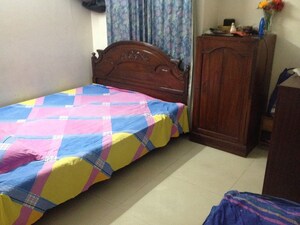 Room in  Pg at Vineet Khand – for Rent