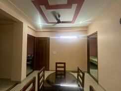3 BHK Builder Floor For Rent in Saurabh Niwas