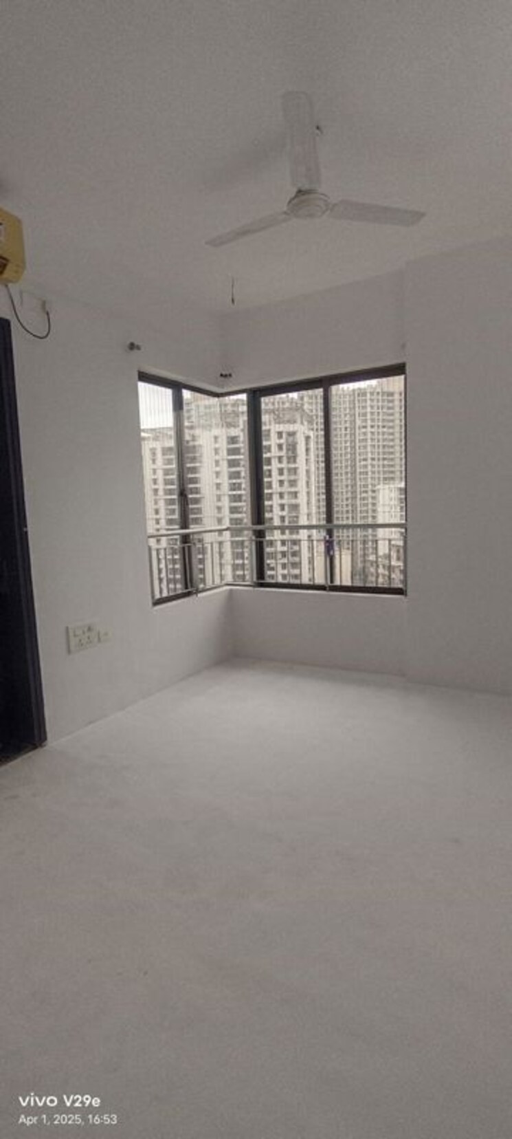 Room, lodha-luxuria 3 Bedroom 1144 Sq.Ft. Apartment In Majiwada Thane 9741996